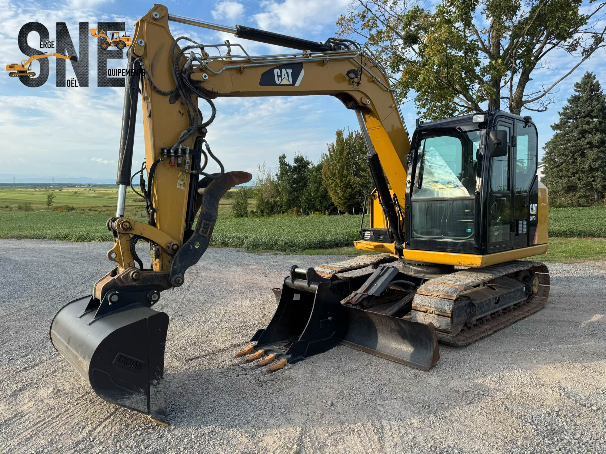 Caterpillar 307E2 #1020_8012.jpg