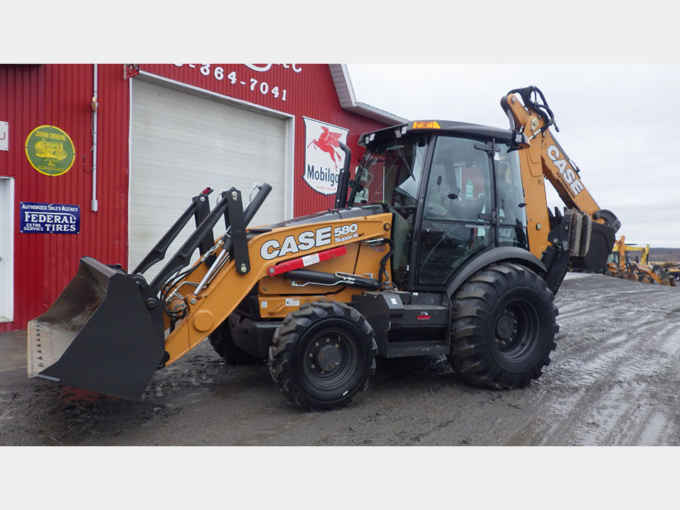 CASE 580SN WT 2021.JPG