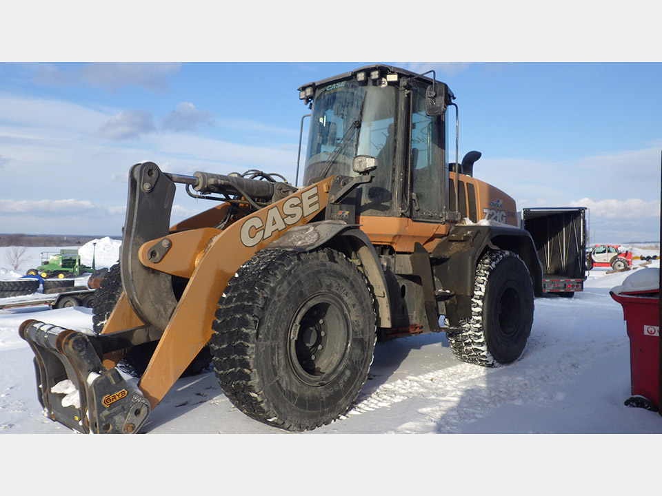 Beauchesne 3 case 721G 2023 avec 675hrs .JPG