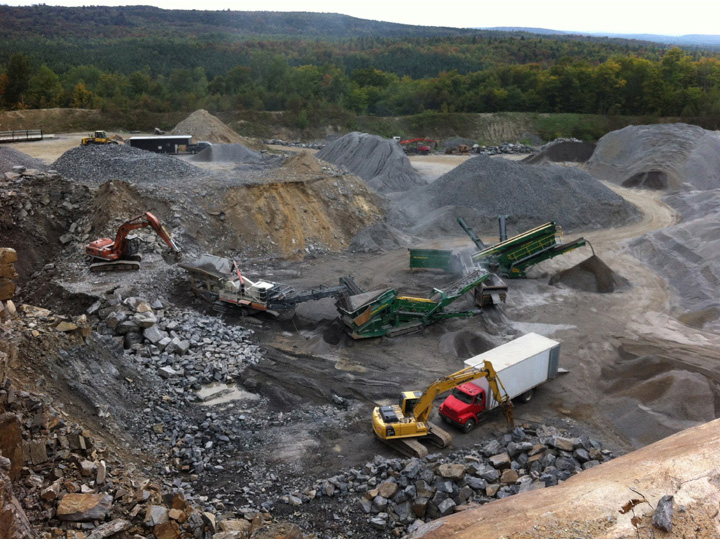 Machinerie Lourde Heavy Equipment