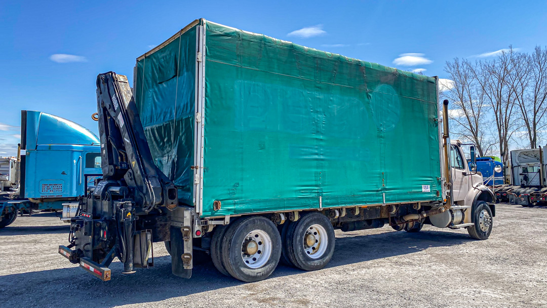 FREIGHTLINER M2 112 CURTAIN SIDE BOX WITH CRANE