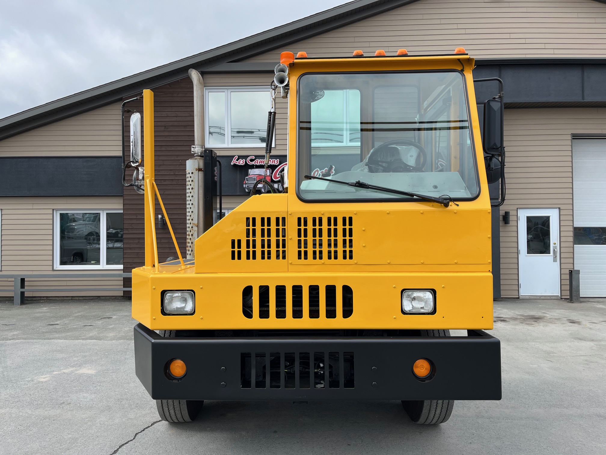 2005 - Kalmar Ottawa 30 - Shunter 02.jpg