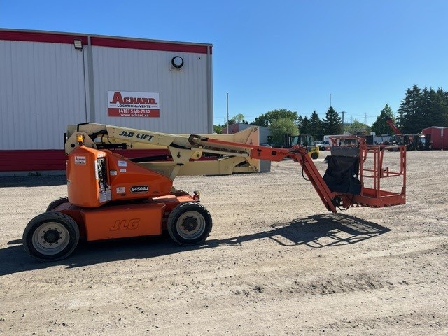 JLG E450AJ #NA0287 Profil droite right side.jpg
