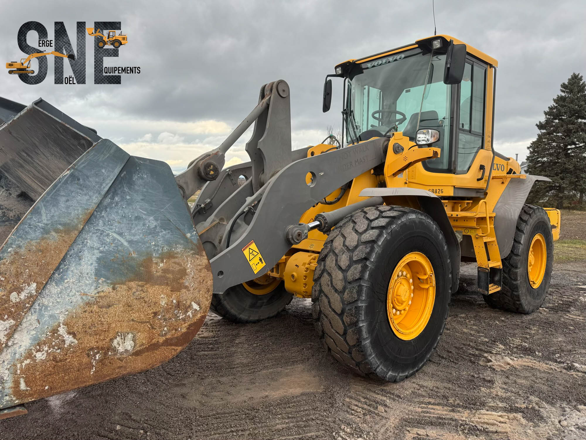 Volvo L90F _9602.jpg