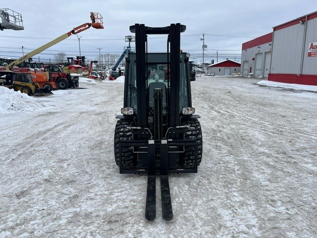 Manitou MSI35 CE5286 profil avant front side.jpg