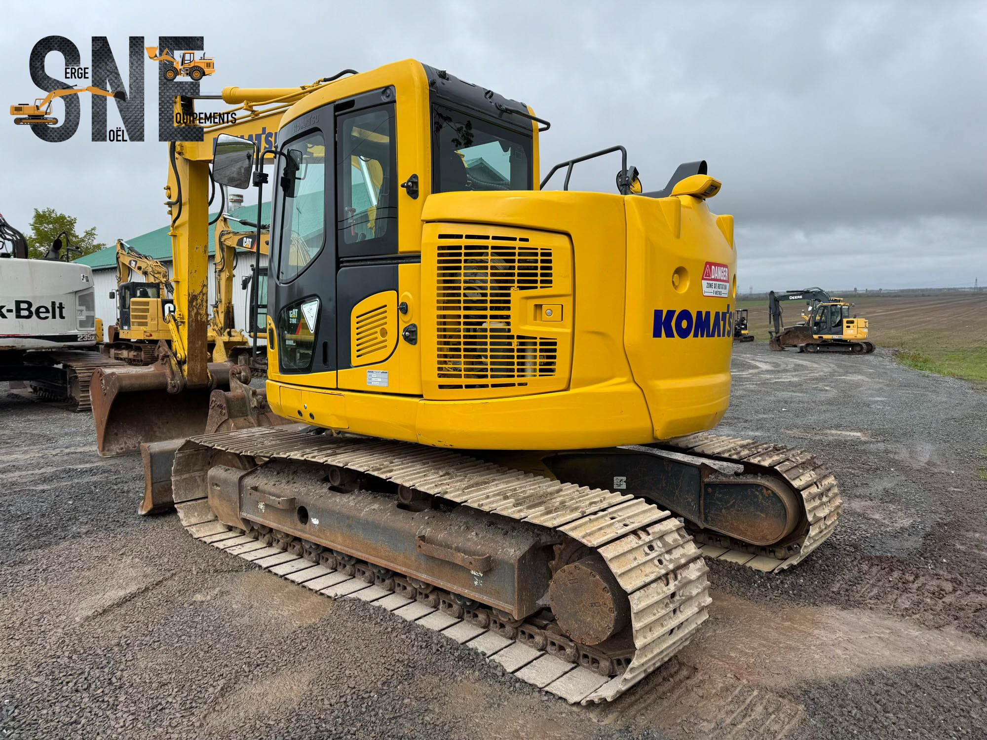 Komatsu PC138_6346.jpg