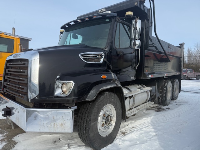 2017 Freightliner SD114.jpeg