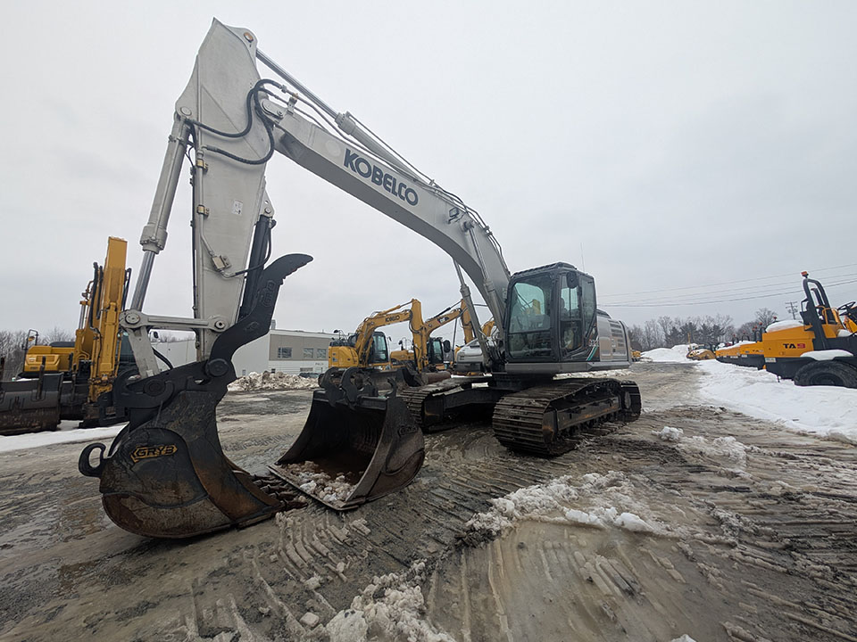 Kobelco-SK210HLC-10.jpg