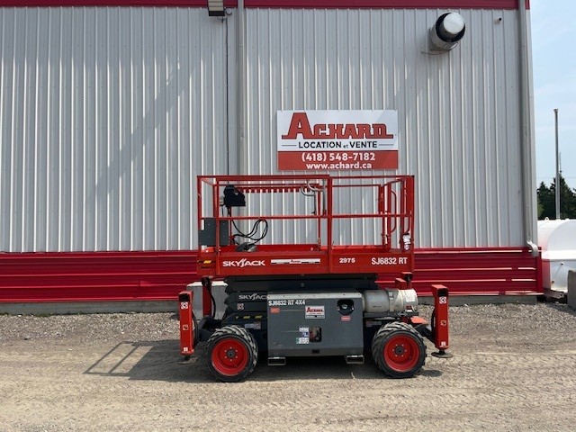 Skyjack SJ6832RT 2022 #EH2975 Profil Achard Side.jpg