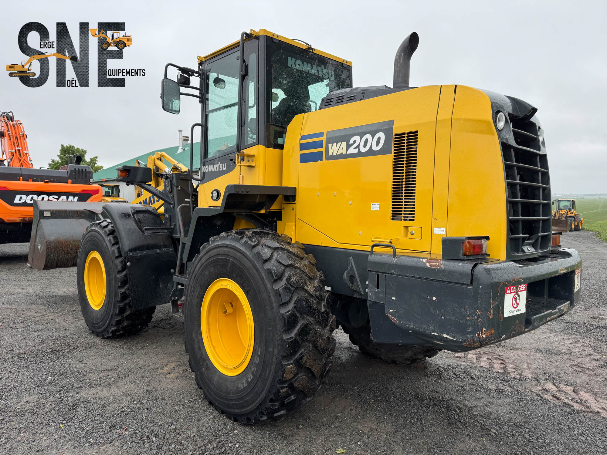 Komatsu WA200-8_7026.jpg