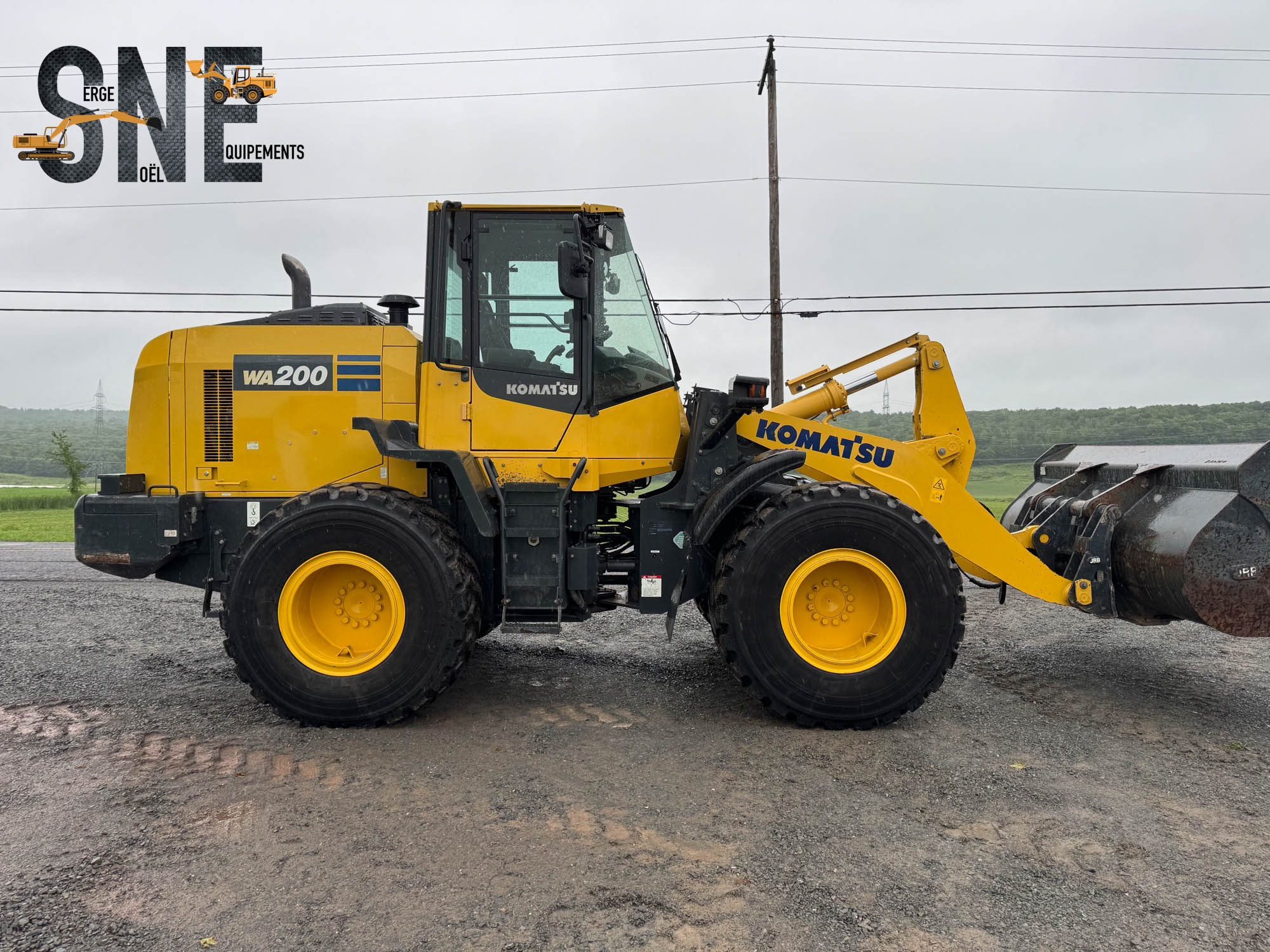 Komatsu WA200-8_7023.jpg