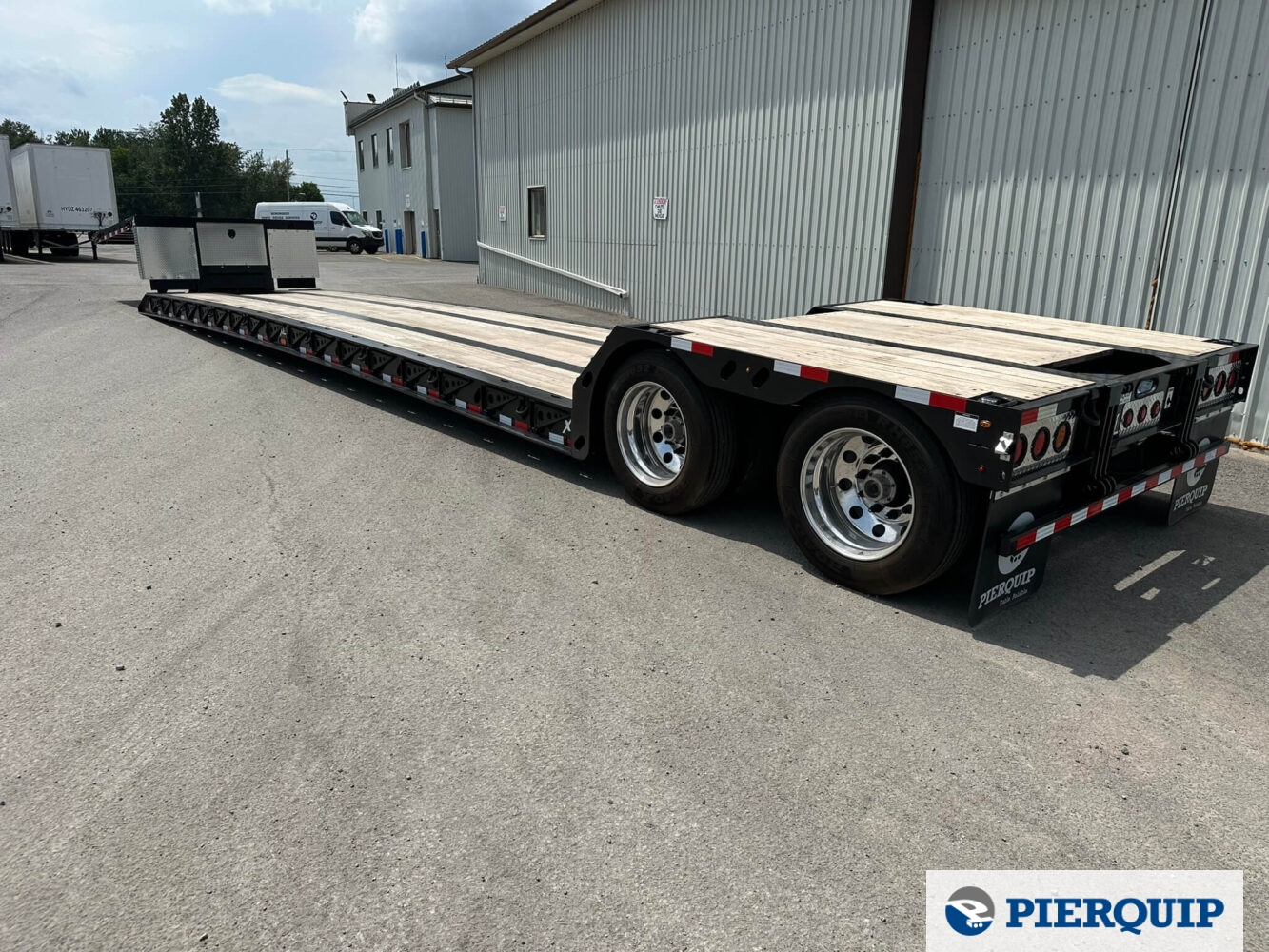 Pierquip_XL-Specialized_Float_80000-lbs_Mechanical-Detachable-Gooseneck_Tandem-6.jpeg