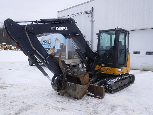 JOHN-DEERE-60G.jpg