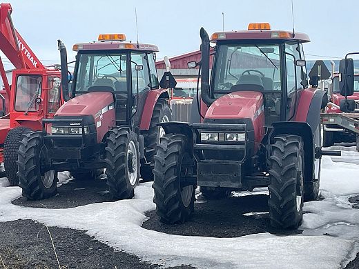 Case-IH-MXM120_2006.jpg