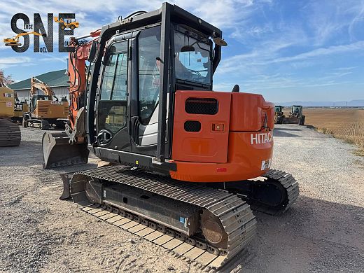 Hitachi ZX75US-6N_8652.jpg